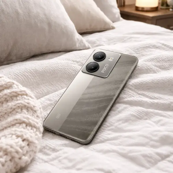 Smartphone Poco M7 Pro 5G prata com 256GB e câmera de 50MP.